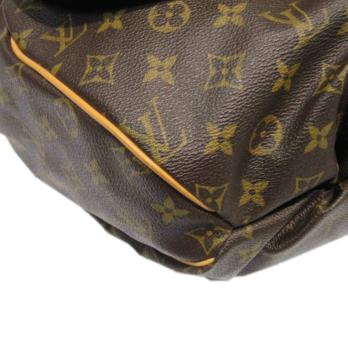 Louis Vuitton Kalahari Shoulder Bag – Brandsamsara