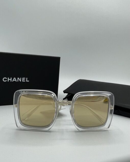 CHANEL Mirror Square Ladies Sunglasses Grey.