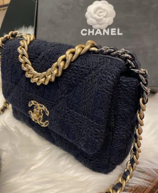 CHANEL Tweed Quilted Medium Chanel 19 Flap Navy Blue Black - Image 17