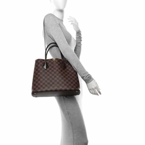 Louis Vuitton Damier Ebene Kensington Shoulder Bag. - Image 3