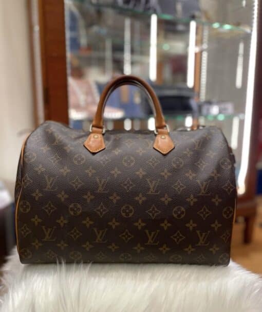 Louis Vuitton Monogram Speedy 35 - Image 11